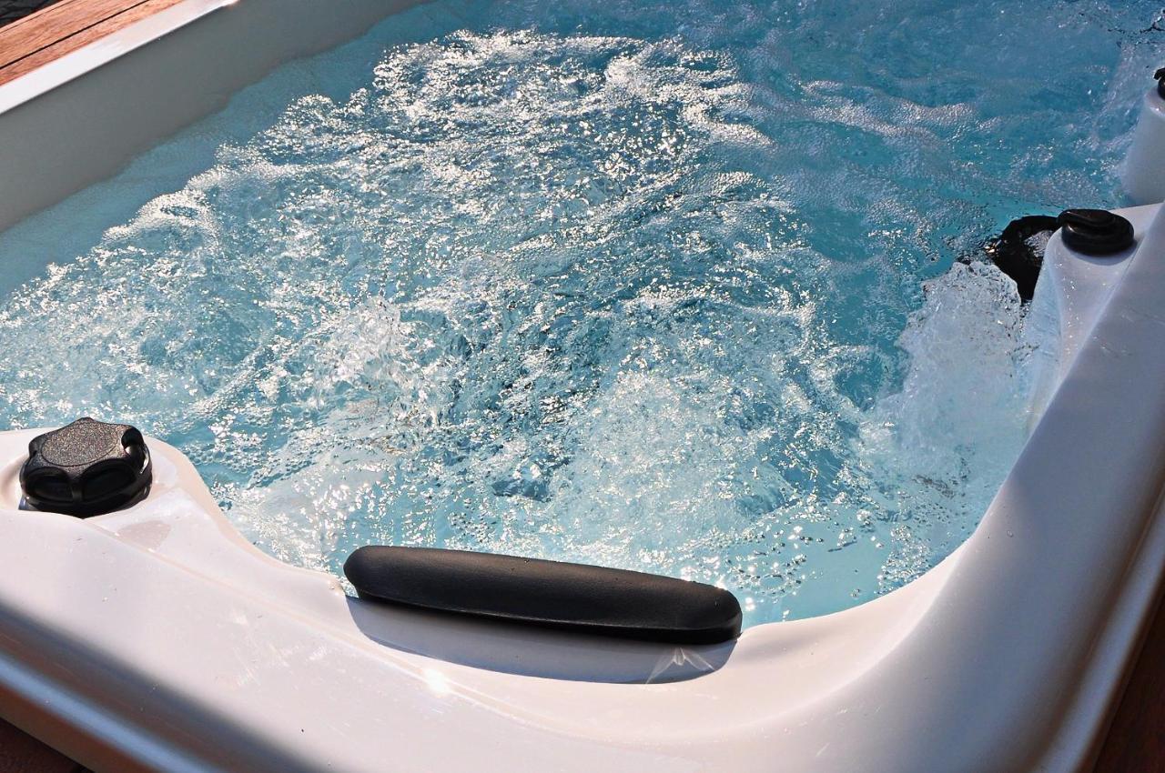 Una Spettacolare Vista Mare - Casa Con Jacuzzi Bergeggi Buitenkant foto
